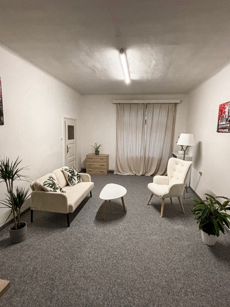 klient a terapeut na sezení